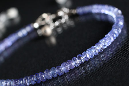 - Tanzanite ްڽگ -