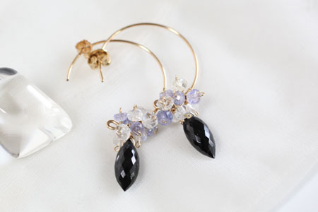 - Black Spinel フープピアス -
