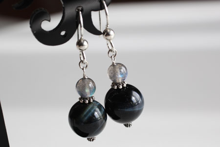 - Blue Tiger eye SV ピアス -