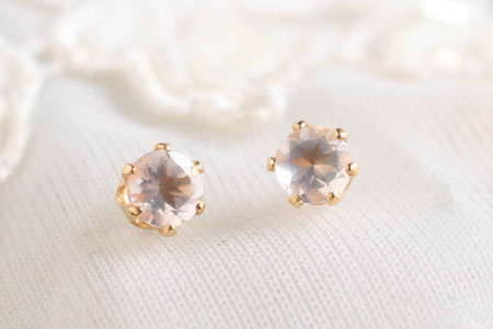 - Rose Quartz スタッドピアス -