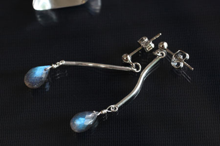 - Labradrite スパイラルSV ピアス -