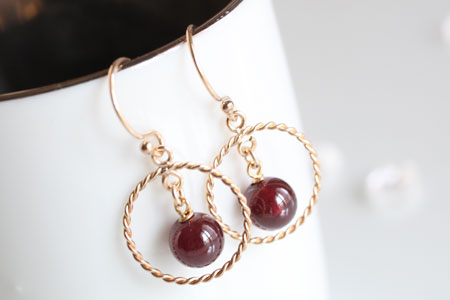 - Star Garnet k14gf ピアス -