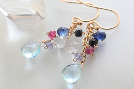 - Blue Topaz Twinkle ピアス -