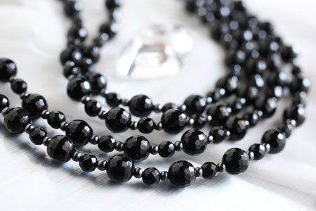 - Onyx ロングネックレス -