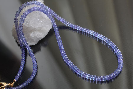 - Tanzanite k14gf NK -