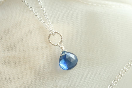 - Petit Jewel * kyanite -