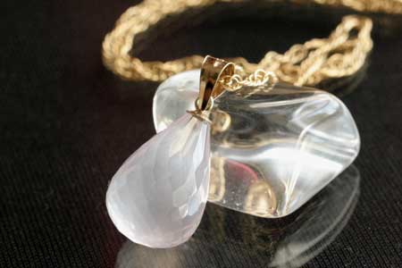 - Rose Quartz K14gf Pt -